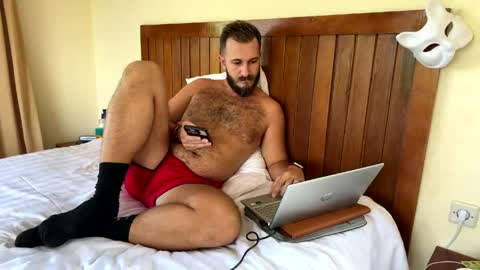 Max online show from 04/13/26, 04:51