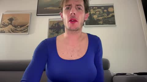 Snapshot of mrmooser42 chatting on 12/15/24, 10:37 TaleOfLaura online show from 12/15/24, 10:37