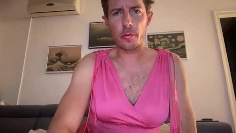 Snapshot of mrmooser42 chatting on 09/15/25, 10:21 TaleOfLaura online show from 09/15/25, 10:21