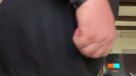 Snapshot of mrosenth81 chatting on 03/30/26, 03:46 mrosenth81 online show from 03/30/26, 03:46