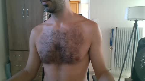 Snapshot of mrralph__90 chatting on 07/27/26, 01:18 Mrralph online show from 07/27/26, 01:18