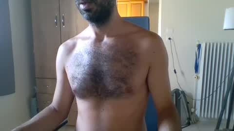 Snapshot of mrralph__90 chatting on 08/08/26, 05:20 Mrralph online show from 08/08/26, 05:20