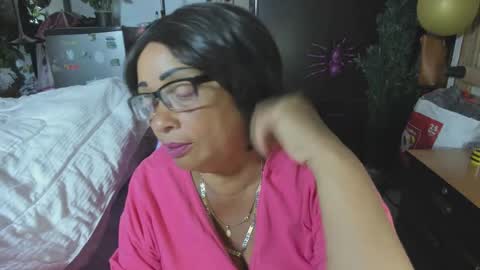 mrs_mommy online show from 11/07/25, 10:43