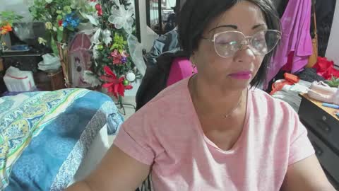 mrs_mommy online show from 12/19/25, 07:54