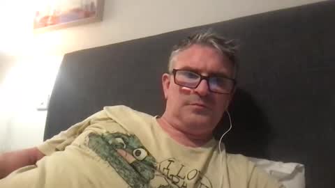 Snapshot of mrsensible chatting on 02/04/26, 01:55 Mr Sensible online show from 02/04/26, 01:55