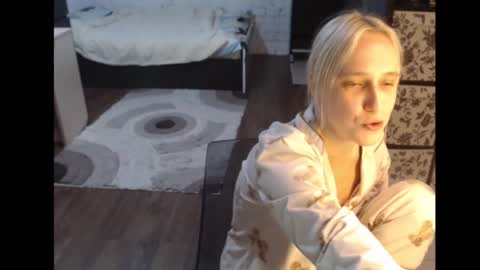 Sasha online show from 10/22/25, 07:02