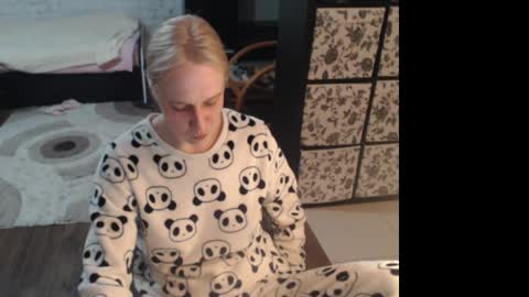 Sasha online show from 04/06/26, 06:42