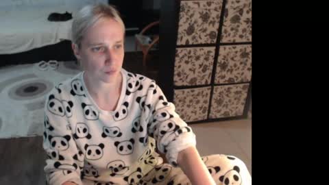 Snapshot of mrsluck chatting on 06/05/26, 06:13 Sasha online show from 06/05/26, 06:13