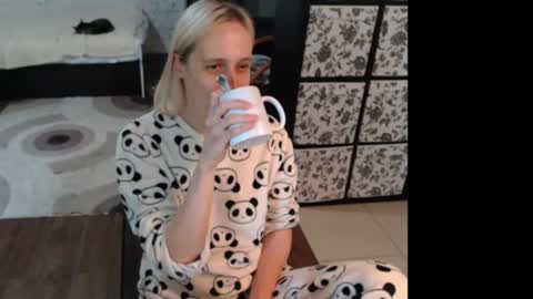 Sasha online show from 06/20/26, 11:24