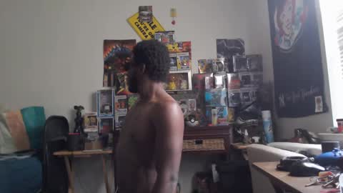 Snapshot of mrsoonicexrated chatting on 09/16/25, 03:13 mrsoonicexrated online show from 09/16/25, 03:13