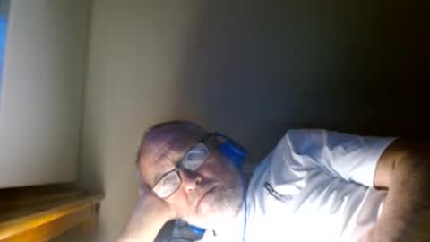 Snapshot of mrtease5 chatting on 04/04/26, 08:28 mrtease5 online show from 04/04/26, 08:28