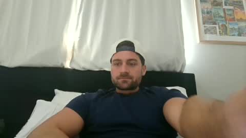 Snapshot of mrthickly818 chatting on 03/20/26, 02:55 mrthickly818 online show from 03/20/26, 02:55