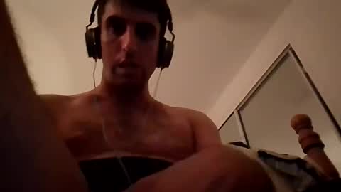 Snapshot of mrwhite017 chatting on 01/21/25, 07:06 Mrwhite017 online show from 01/21/25, 07:06