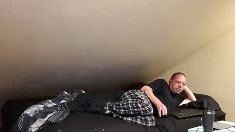 Snapshot of mrxhere chatting on 10/04/25, 05:33 mrxhere online show from 10/04/25, 05:33