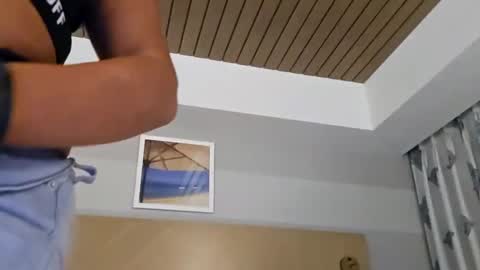 Jon3z online show from 09/19/25, 05:20