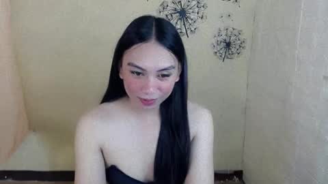 Snapshot of ms_bellaxoxo chatting on 04/01/26, 02:03 Bella online show from 04/01/26, 02:03