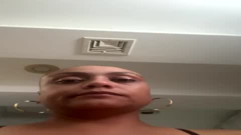 Snapshot of ms_discreet chatting on 07/10/26, 02:52 ms_discreet online show from 07/10/26, 02:52