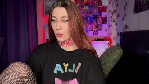 Dita online show from 11/21/25, 04:22