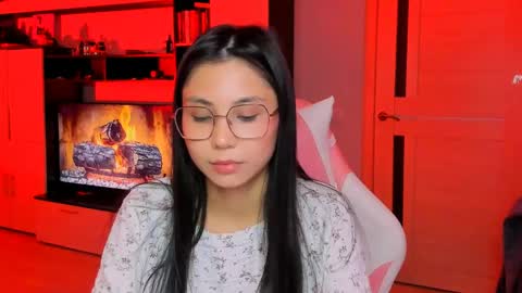 Snapshot of ms_emily_ chatting on 04/30/26, 04:35 ms_emily_ online show from 04/30/26, 04:35