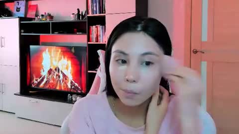 Snapshot of ms_emily_ chatting on 06/24/26, 10:25 ms_emily_ online show from 06/24/26, 10:25