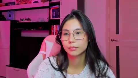 Snapshot of ms_emily_ chatting on 07/15/26, 06:46 ms_emily_ online show from 07/15/26, 06:46