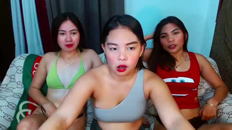 ms_family online show from 12/18/25, 04:29