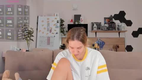 Ms ForYOU online show from 10/24/25, 04:09