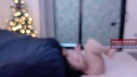 R o r i  SnapChat heyroriv2 wednesday - sunday Noon oclock mountain - 5pm mountain online show from 12/19/24, 10:32