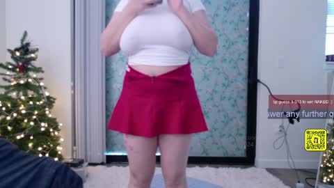 R o r i  SnapChat heyroriv2 wednesday - sunday Noon oclock mountain - 5pm mountain online show from 12/21/24, 10:51