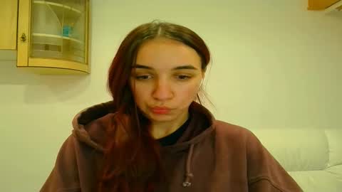 ms_sophiee online show from 01/22/25, 08:49