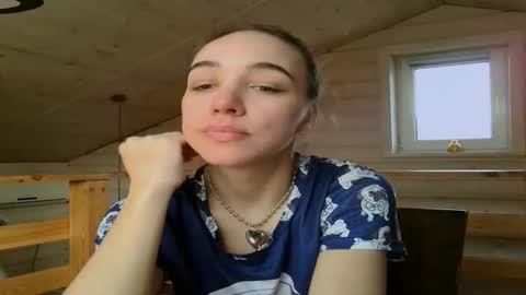 ms_sophiee online show from 03/06/25, 08:19
