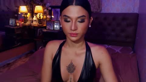 Snapshot of msasianbigcockts chatting on 01/12/25, 10:12 Thea online show from 01/12/25, 10:12