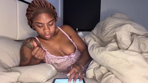 mskitty000 online show from 01/14/26, 05:46