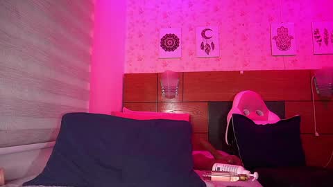 Manuela  online show from 01/31/25, 06:13