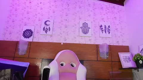 Manuela  online show from 03/07/25, 03:19