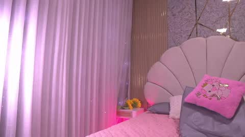 Manuela  online show from 04/25/26, 03:09