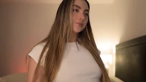 Sophie  online show from 02/05/26, 04:11