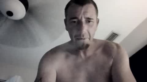 Snapshot of mst_198569 chatting on 04/05/26, 09:56 mst_198569 online show from 04/05/26, 09:56