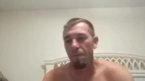 Snapshot of mst_198569 chatting on 05/18/26, 10:15 mst_198569 online show from 05/18/26, 10:15