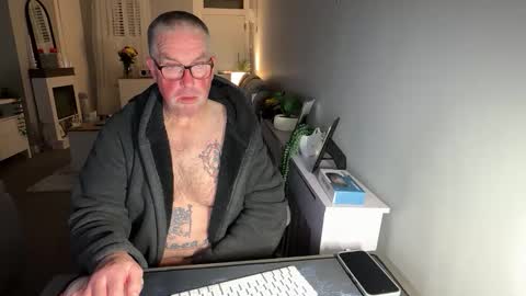 Snapshot of mtb1697 chatting on 11/13/25, 12:31 mtb1697 online show from 11/13/25, 12:31