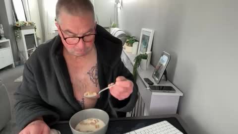 Snapshot of mtb1697 chatting on 03/13/26, 10:22 mtb1697 online show from 03/13/26, 10:22