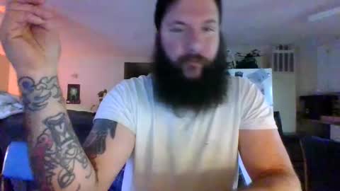 Snapshot of mudge chatting on 01/07/25, 02:08 Mudge online show from 01/07/25, 02:08