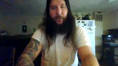 Snapshot of mudge chatting on 02/22/25, 03:12 Mudge online show from 02/22/25, 03:12
