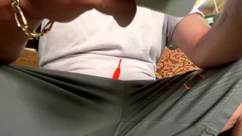 Snapshot of muecapr chatting on 09/28/25, 05:40 Freakyt online show from 09/28/25, 05:40