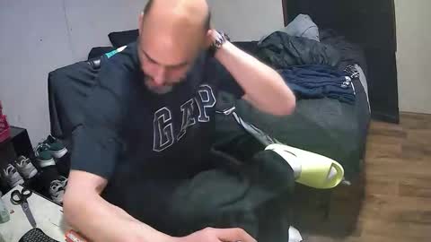 Muffdiver online show from 03/01/26, 12:40