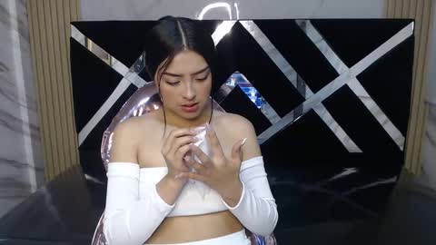 Live 800am 200pm COLOMBIAN HOUR online show from 02/05/25, 01:11