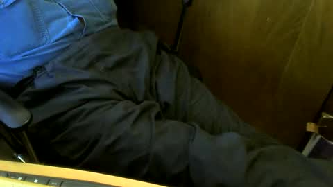 Snapshot of muller520 chatting on 05/18/26, 04:13 muller520 online show from 05/18/26, 04:13