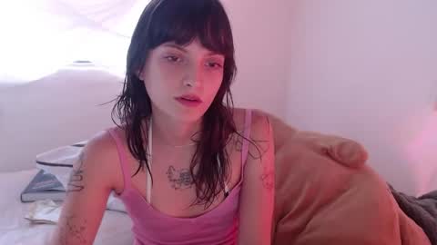 Snapshot of munchi_ chatting on 04/23/26, 09:39 online show from 04/23/26, 09:39