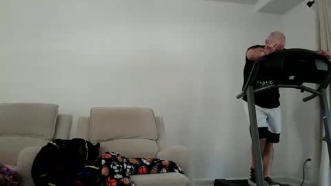 Bearded online show from 04/10/26, 12:21