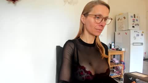 LOVELY JULIA  Peter DAY online show from 03/29/26, 07:52